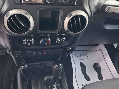 Used 2015 Jeep Wrangler Sport AWD/4WD image 11
