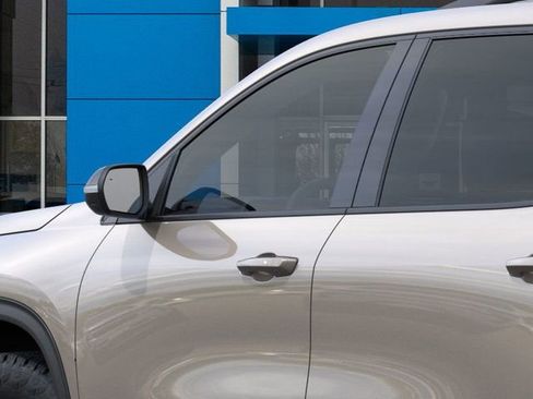 New 2026 Chevrolet Traverse Z71 w/ Enhanced Driving Package image 12