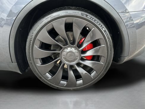 Used 2022 Tesla Model Y Performance AWD/4WD image 29