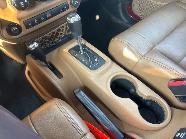 Used 2012 Jeep Wrangler Unlimited Sahara w/ Mopar Chrome Edition Group AWD/4WD image 29