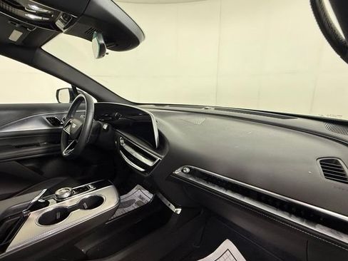 Used 2024 Cadillac Lyriq Tech RWD image 28