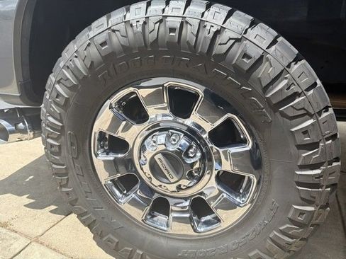 Used 2024 Ford F250 Lariat w/ Lariat Ultimate Package AWD/4WD image 5
