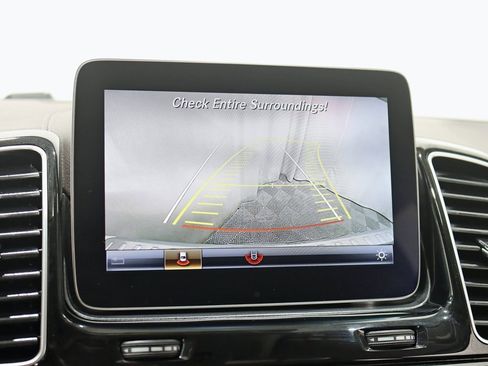 Used 2019 Mercedes-Benz GLS 450 4MATIC image 17