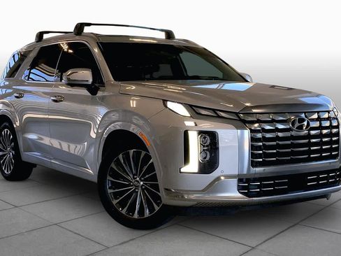 Used 2024 Hyundai Palisade Calligraphy AWD/4WD image 3