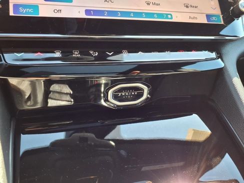 New 2026 Jeep Grand Cherokee L Limited AWD/4WD image 8