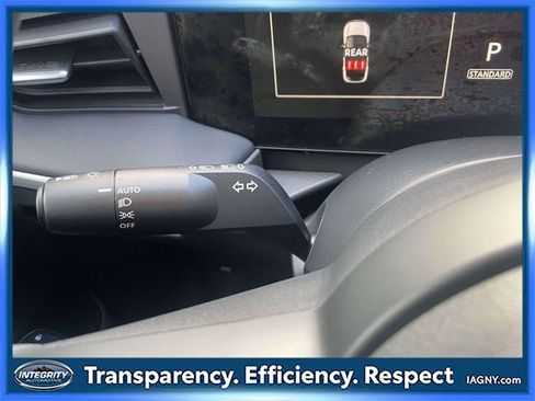 Certified 2025 Nissan Kicks S image 21