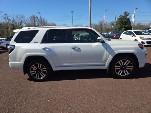 Used 2022 Toyota 4Runner Limited image 2