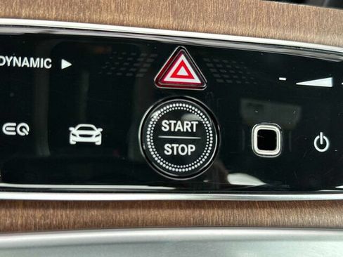 Used 2024 Mercedes-Benz EQS 450+ SUV image 30