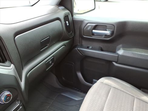 Used 2022 Chevrolet Silverado 1500 Custom image 21