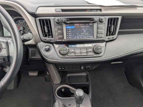 Used 2018 Toyota RAV4 XLE image 21