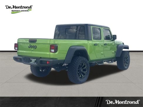 New 2025 Jeep Gladiator Sport image 5
