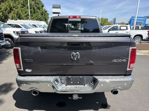 Used 2016 RAM 1500 Laramie w/ Convenience Group image 9