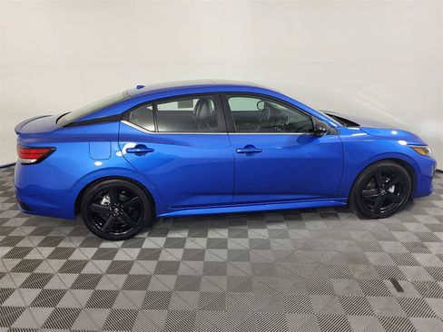 Certified 2024 Nissan Sentra SR w/ SR Premium Package image 4