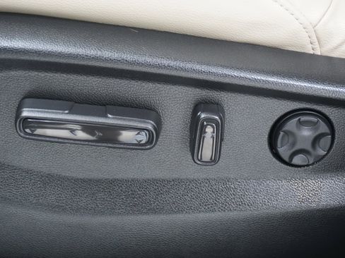 Used 2021 Honda CR-V Touring image 14