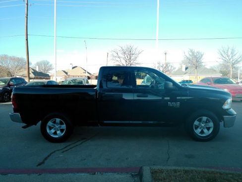 Used 2024 RAM 1500 Classic SLT image 4