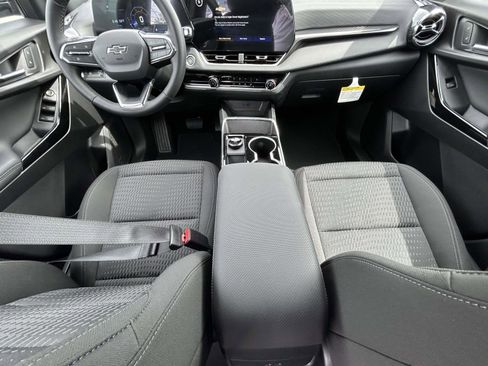 New 2026 Chevrolet Equinox LT w/ Midnight Edition FWD image 12
