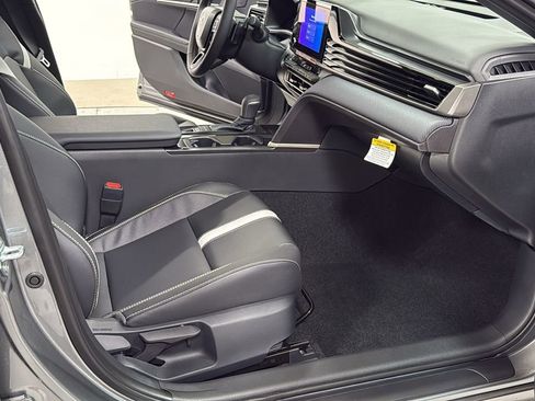 New 2026 Toyota Camry SE image 18