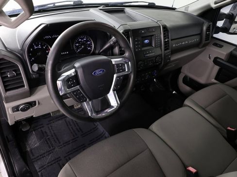 Used 2020 Ford F250 XL w/ STX Appearance Package image 19