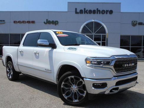 Used 2022 RAM 1500 Limited AWD/4WD image 2