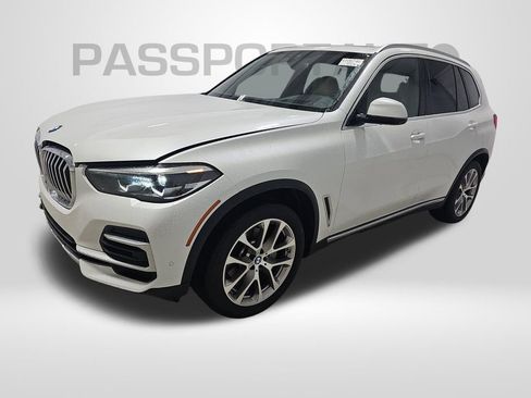 Used 2022 BMW X5 xDrive40i w/ Premium Package AWD/4WD image 1