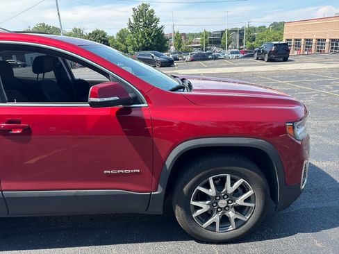Used 2022 GMC Acadia SLE w/ Driver Convenience Package AWD/4WD image 17