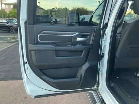 Used 2024 RAM 2500 Big Horn w/ Bed Utility Group image 21