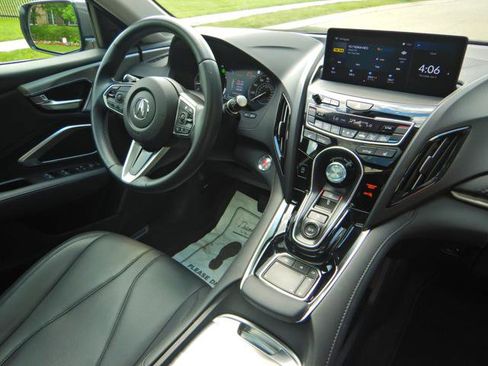 Used 2023 Acura RDX SH-AWD image 5