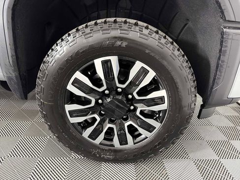 New 2026 GMC Sierra 2500 Denali Ultimate AWD/4WD image 11