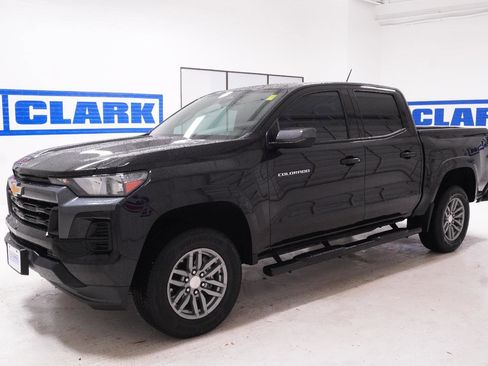 Used 2025 Chevrolet Colorado LT w/ Advanced Trailering Package RWD image 8