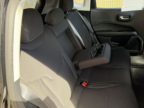 Used 2018 Jeep Compass Sport w/ Tech Group image 16