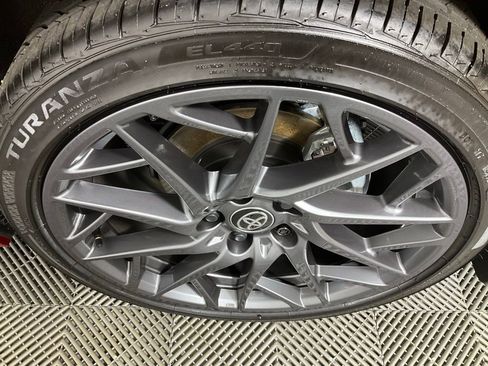 Used 2025 Toyota Camry SE image 7