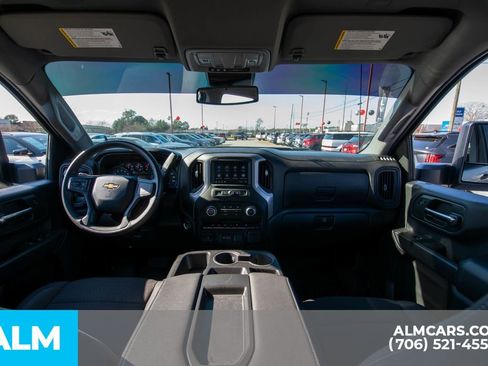 Used 2024 Chevrolet Silverado 2500 Custom w/ Custom Value Package image 15