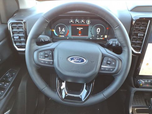 New 2025 Ford Ranger Lariat w/ Black Appearance Package image 13