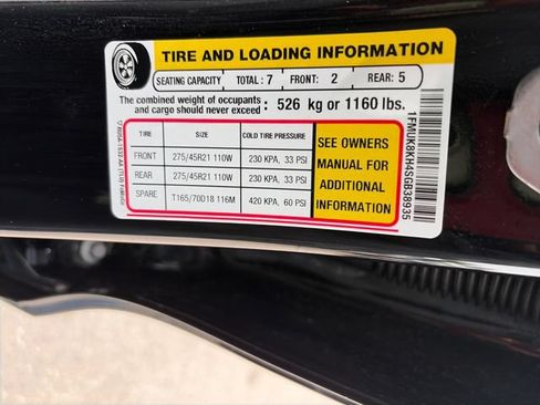 Used 2025 Ford Explorer ST-Line w/ ST-Line Street Pack AWD/4WD image 29