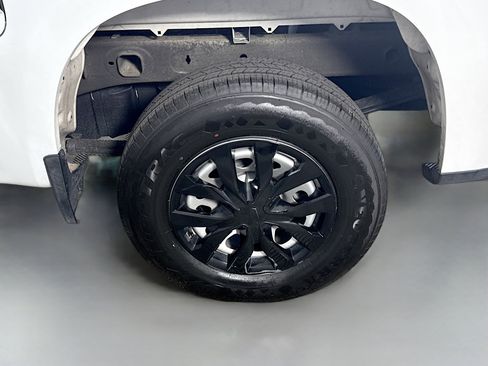 Used 2023 Chevrolet Silverado 1500 W/T w/ WT Value Package image 36