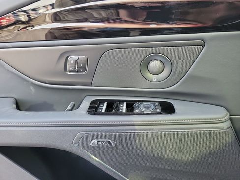 New 2026 Lincoln Nautilus Premier w/ Equipment Group 102A image 18