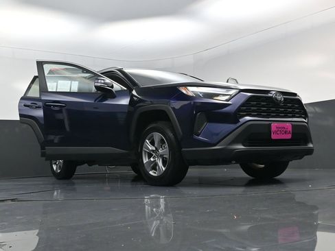 Used 2025 Toyota RAV4 XLE AWD/4WD image 27