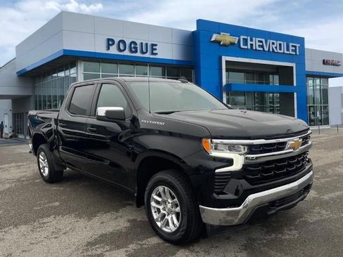 Used 2022 Chevrolet Silverado 1500 LT image 1