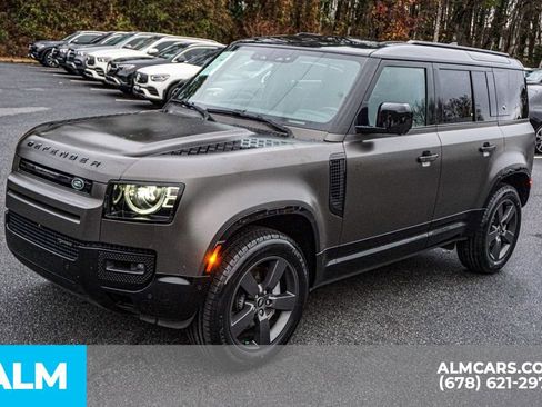 Used 2023 Land Rover Defender 110 X-Dynamic SE image 15