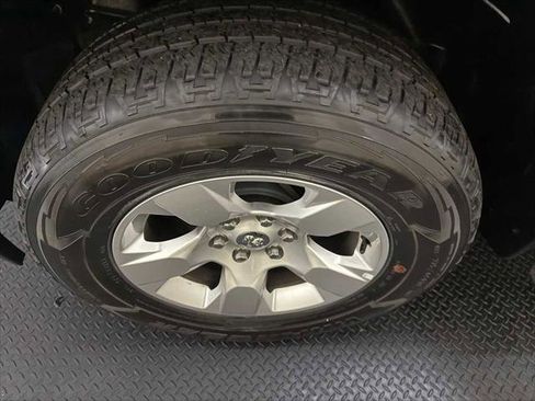 Certified 2021 RAM 1500 Big Horn image 8