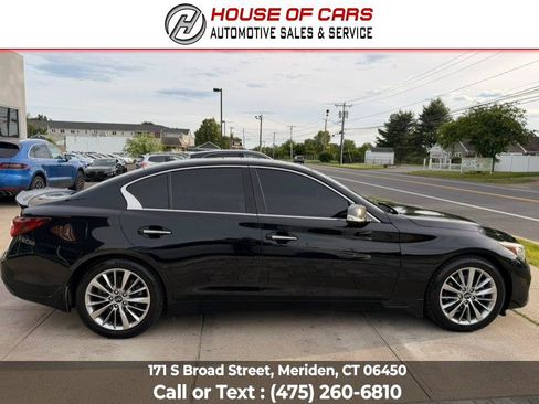 Used 2018 INFINITI Q50 Luxe w/ Sensory Package (Luxe) AWD/4WD image 4