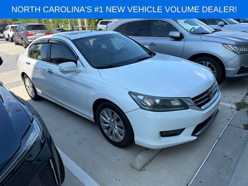 Used 2015 Honda Accord EX image 1