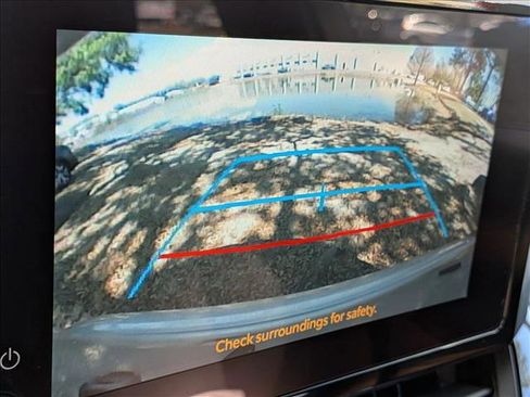 Used 2023 Toyota Corolla LE image 7