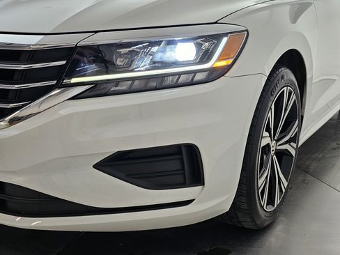 Used 2021 Volkswagen Passat 2.0T SE image 44