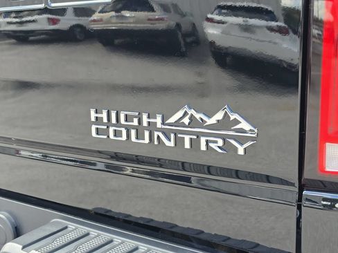 Used 2024 Chevrolet Silverado 3500 High Country w/ High Country Premium Package AWD/4WD image 10