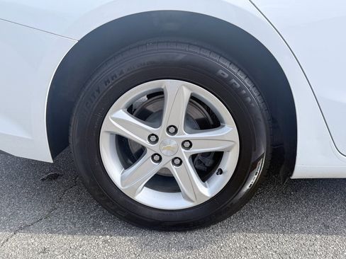 Used 2021 Chevrolet Malibu LS FWD image 33