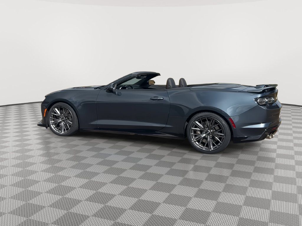 Used 2023 Chevrolet Camaro ZL1 RWD image 6