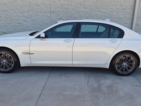 Used 2013 BMW 740Li xDrive AWD/4WD image 4
