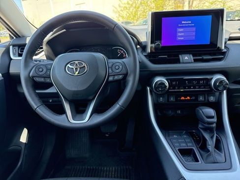 Used 2023 Toyota RAV4 XLE w/ XLE Grade Weather Package AWD/4WD image 20