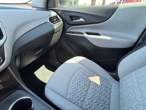 Used 2023 Chevrolet Equinox LS w/ LS Convenience Package FWD image 18